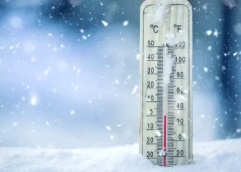 الأرصاد الجوية تُنذر بتساقطات ثلجية ورياح قوية بالمغرب