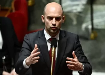 فرنسا تلوح بـ”رد فوري” على الجزائر.. وكشف أسباب القرار