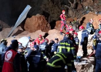 الجزائر.. انهيار أرضي يودي بحياة عدة أشخاص
