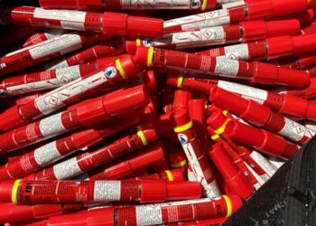 إحباط محاولة لتهريب 11 ألف و165 وحدة من المفرقعات والشهب النارية بطنجة