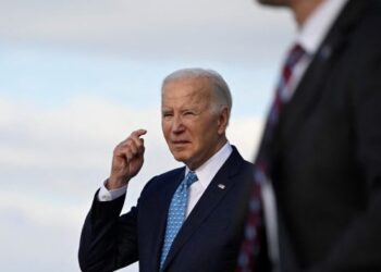 بايدن يقع في فخ المصطلحات في أول ظهور علني منذ انتهاء ولايته الرئاسية