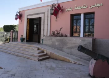 سقوط منتخبين بسبب ملفات فساد يعيد خلط أوراق مجلس مقاطعة جليز وكشـ24 تكشف التفاصيل