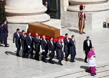 تفاصيل مثيرة حول جنازة البابا فرانسيس بحضور قادة عالميين