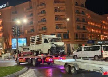 شاحنة مجنونة تثير الفوضى بمحيط محطة القطار بمراكش + صور