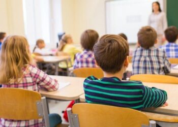 إيطاليا تشترط موافقة الأهل لتعليم الأبناء التربية الجنسية في المدارس