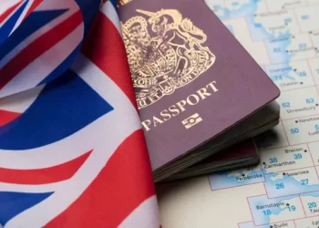 بريطانيا تعتزم تقييد منح التأشيرات