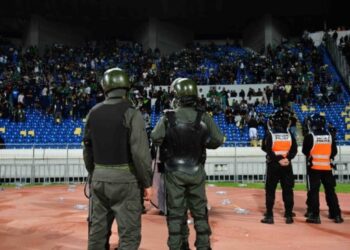 شغب “الكلاسيكو” يوقف 17 شخصا بالدار البيضاء