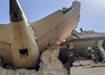 ارتفاع حصيلة تحطم الطائرة التابعة للخطوط الجوية الهندية