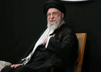 خامنئي: إيران مستعدة للرد على أي هجوم عسكري جديد