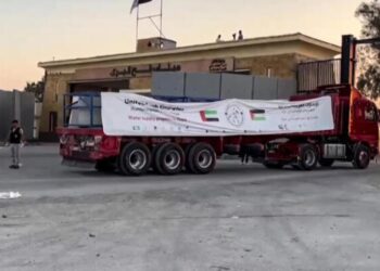 بدء دخول قوافل مساعدات إلى غزة عبر معبر رفح