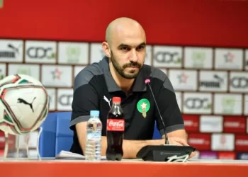 الركراكي يعبر عن سعادته بحضور الزاكي في افتتاح ملعب مولاي عبد الله