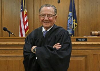 مقاطع “القاضي الرحيم” تتصدر منصات التواصل بعد رحيله