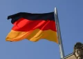 ألمانيا تطلب من رعاياها مغادرة إيران