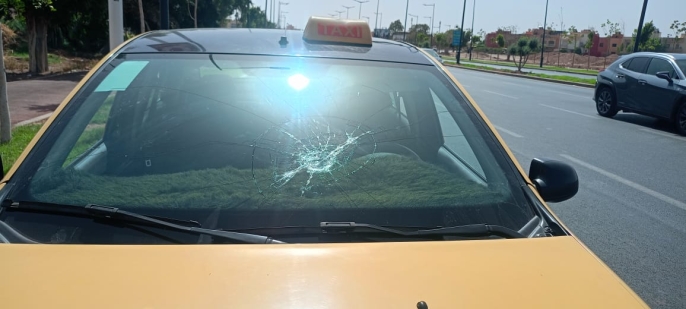 بالصور.. عصابة تستهدف مستعملي طريق بمراكش