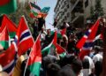 فلسطينيون في الضفة الغربية يحتفلون باعتراف بلدان غربية بدولة فلسطين
