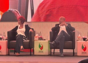 تخفيض على الطيران وبطاقة القطار للجميع.. شحتان يتعهد بامتيازات جديدة للصحافيين