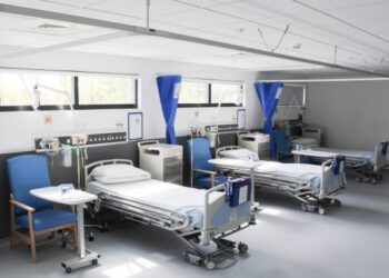 الحكومة تلجأ إلى الصفقات التفاوضية لتأهيل نحو 100 مستشفى ومركز صحي