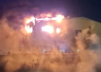 حريق مهول يلتهم وحدة صناعية بطنجة