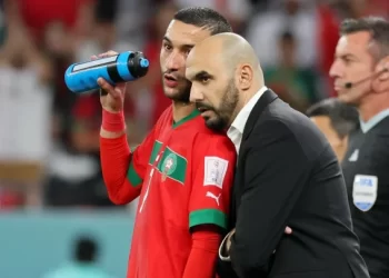 الركراكي يُعبّر عن سعادته بانضمام زياش للوداد