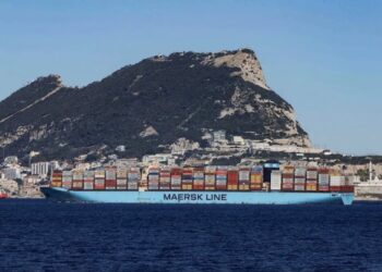 العاصفة “إميليا” تعطل حركة الملاحة بين المغرب وجنوب إسبانيا