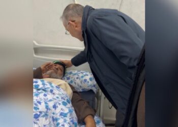 بالڤيديو.. والي مراكش يحل بمستشفى آسفي للاطمئنان على ضحايا الفيضانات