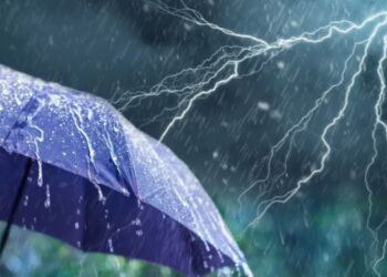 الأرصاد تحذر: أمطار قوية ورياح عاصفية مرتقبة بعدد من مناطق المملكة