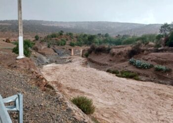 رحلة تسوق تنتهي بمأساة..سيول بنواحي تازة تجرف فلاحا