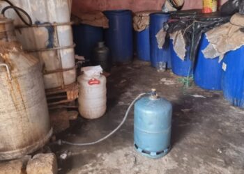 حجز 18 طنا من مسكر “الماحيا” بضواحي مراكش