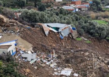 إقصاء أقاليم من لائحة المناطق المنكوبة يسائل لفتيت