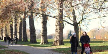 تقرير يفضح ركود الأجور التاريخي في المملكة المتحدة