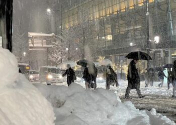 18 قتيلا جراء تساقط قياسي للثلوج في اليابان