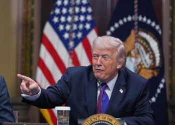 ترمب: إيران «على وشك الاستسلام»