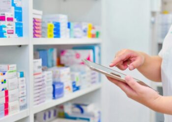 نقابات الصيادلة تعلق الإضرابات بعد لقاء مع وزير الصحة