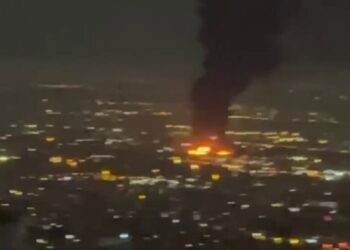 الجيش الإسرائيلي يعلن تدمير طائرة خامنئي في مطار مهر آباد