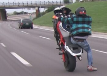 حملة ضد السياقة الاستعراضية بالعطاوية تفضح عصابة لسرقة الدراجات النارية بمراكش