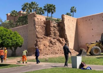 انهيار جزئي بسور مراكش العتيق يربك السلطات قبيل انطلاق “جيتيكس”