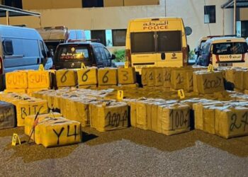 تنسيق أمني يقود لإحباط محاولة تهريب 8 أطنان من الشيرا بنواحي بوجدور