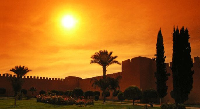 درجات الحرارة بالمغرب غدًا.. مراكش تتجاوز 40 درجة وأوسرد في الصدارة