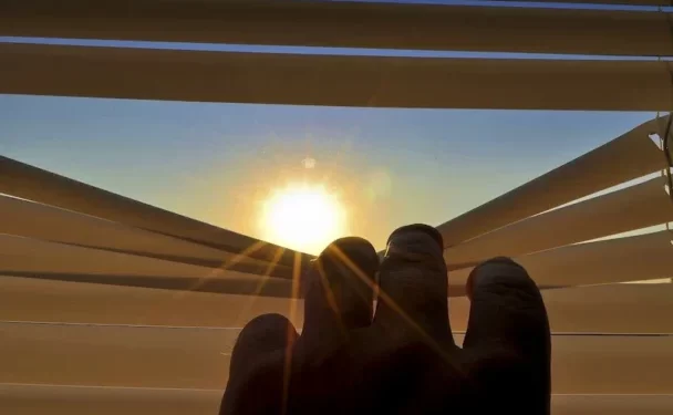 الأرصاد تحذر من موجة حر وزخات رعدية بعدة مناطق مغربية