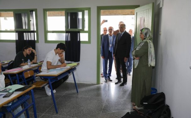 وزير التعليم يتفقد أجواء انطلاق الامتحان الوطني الموحد لنيل شهادة البكالوريا