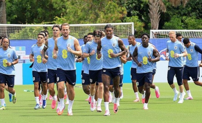 المنتخب الإنجليزي يستعيد معداته المسروقة