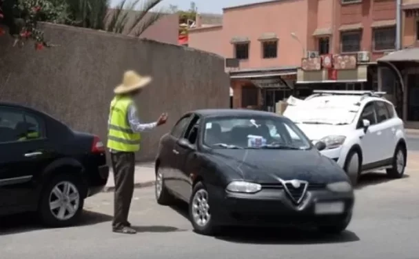 توقيف 5 أشخاص متورطين في حراسة السيارات بشكل غير قانوني بمراكش