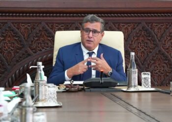 عاجل.. أخنوش يعلن العودة إلى الساعة القانونية بالمغرب