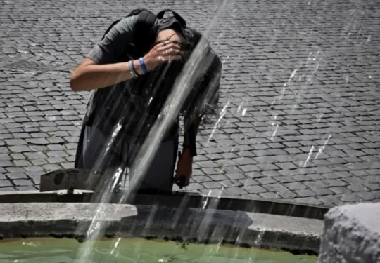 إيطاليا تعلن حالة تأهب قصوى بسبب موجة الحر
