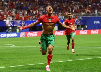 هكذا أنقذ وهبي اللاعب رحيمي من بطاقة صفراء خلال مواجهة هايتي + فيديو