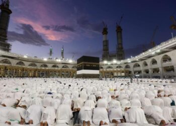 بلاغ هام من وزارة الأوقاف للمسجلين في لوائح انتظار موسم الحج 1448