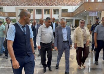 الوالي خطيب لهبيل يجري جولة تفقدية لمحطة العزوزية+ صور