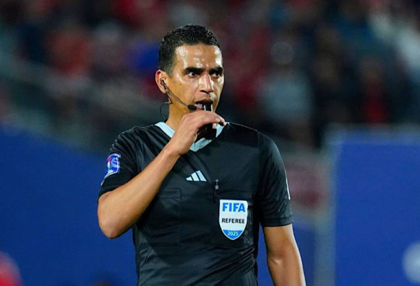المغربيان جيد والبرينسي ضمن طاقم تحكيم مباراة المكسيك وإنجلترا في دور الثمن