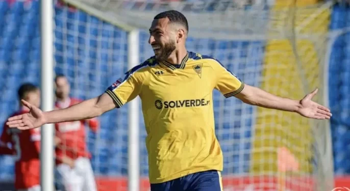 المغربي يانيس بكراوي ينقذ إستوريل من الهزيمة أمام فاماليكاو