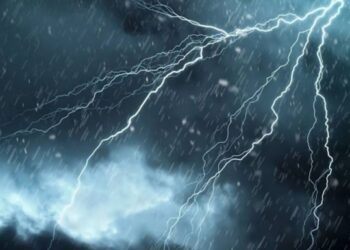 زخات رعدية مرتقبة بعدة مناطق مغربية